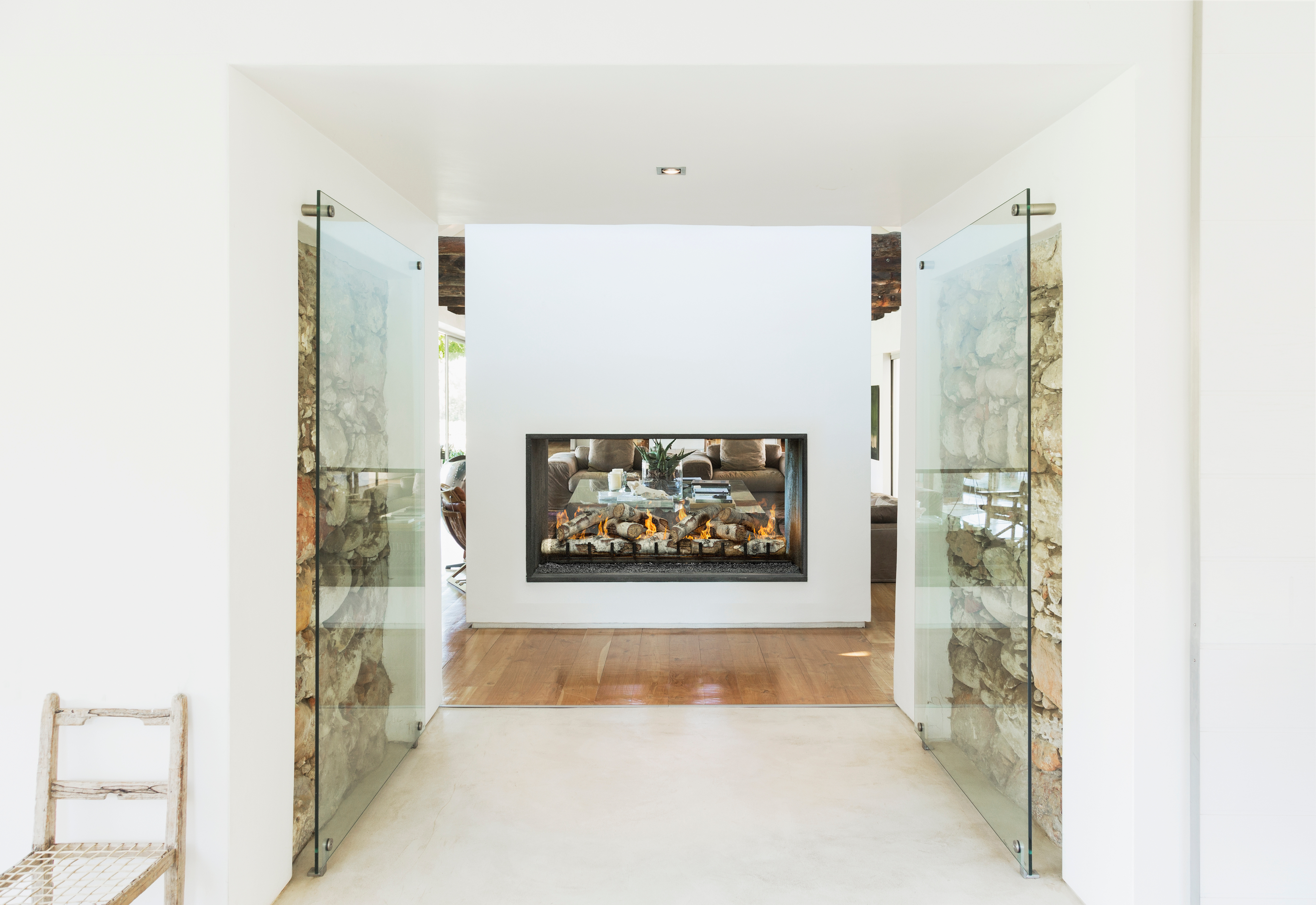 Montigo Prodigy See-Through 800 Series Custom-Built Gas Fireplace